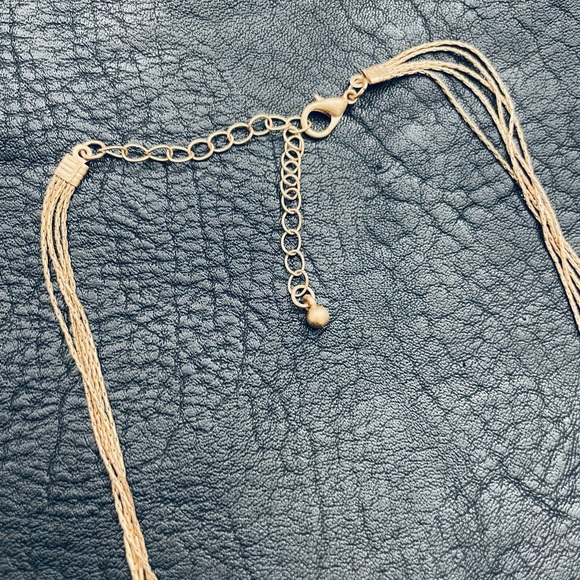 Multi layer Necklace - Picture 5 of 5